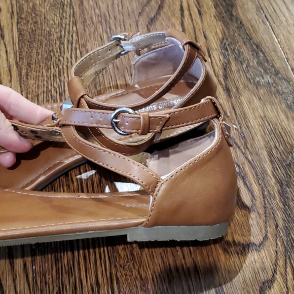 Mossimo Supply Co. Sandals - Picture 3 of 5